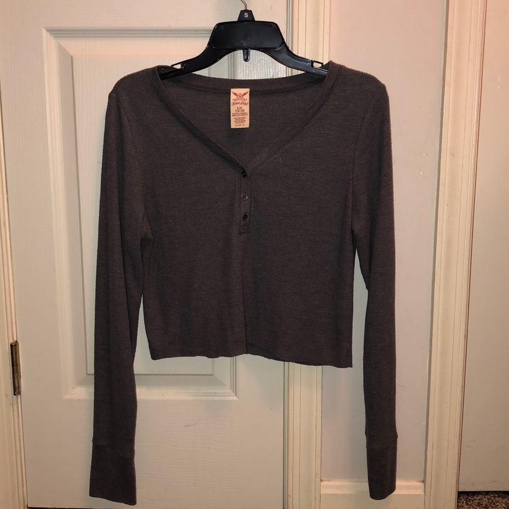 Cropped long sleeve tee